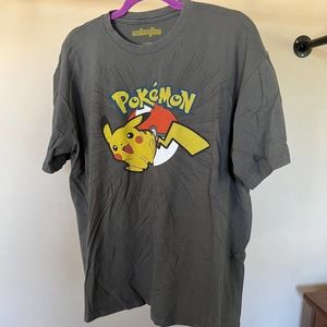 Pokemon Pikachu Tshirt XL SS
